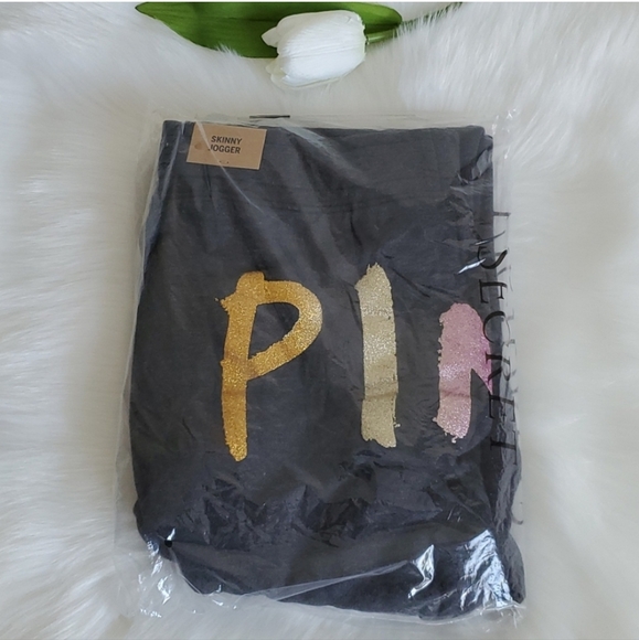 ⭐️(Set) PINK VS Full-Zip Hoodie Size M + PINK VS Jogger Size M - Picture 12 of 12